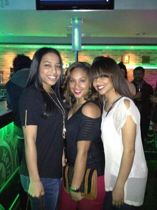   limcollege.edu staff Staff Profiles Desktops & Documents lola.rephann My Documents website images blogs GirlsNightOut