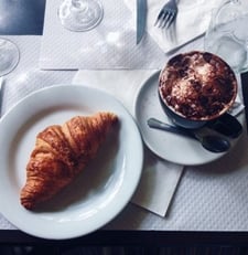 Croissant_et_Chocolat.jpg